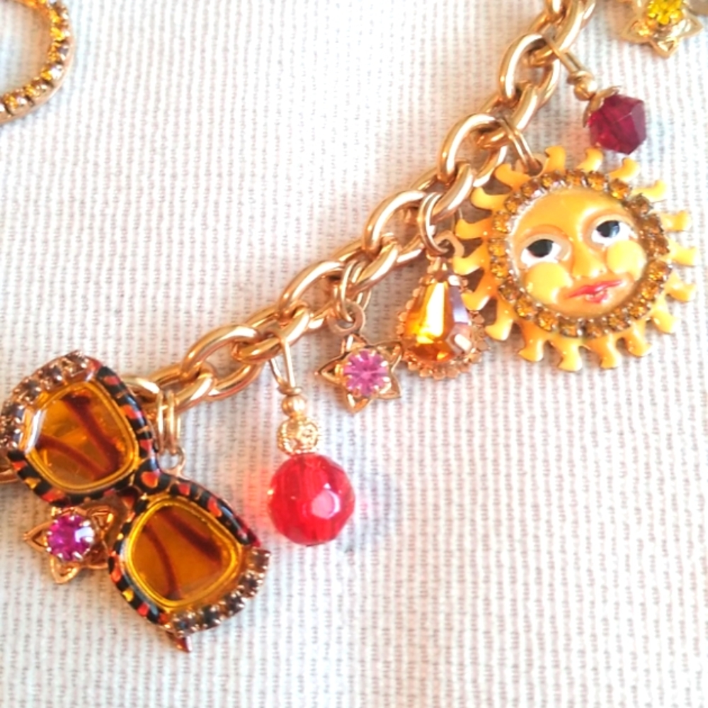 LATR2GO SUNNY DAYS BRACELET - Picture 3 of 13
